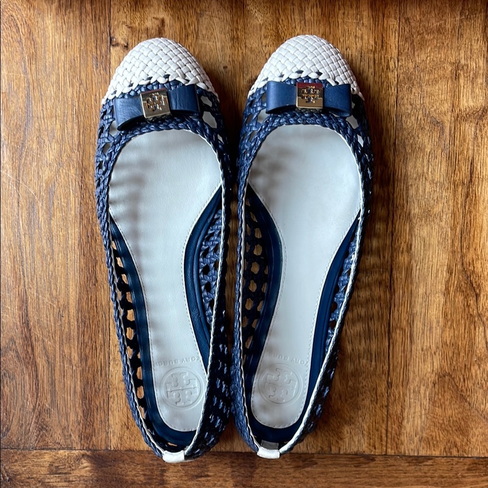 Tory Burch Navy and White Women's Flats